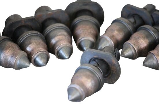 Cietsakausējuma tapas, griežni