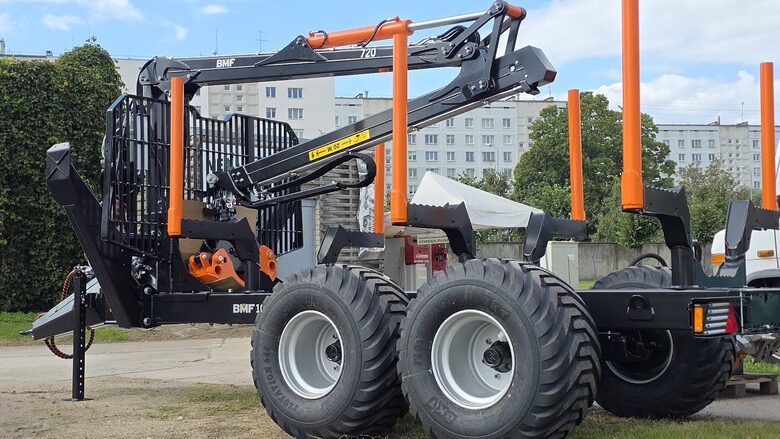 Piekabe BMF10T2PRO ar hidromanipulatoru BMF720