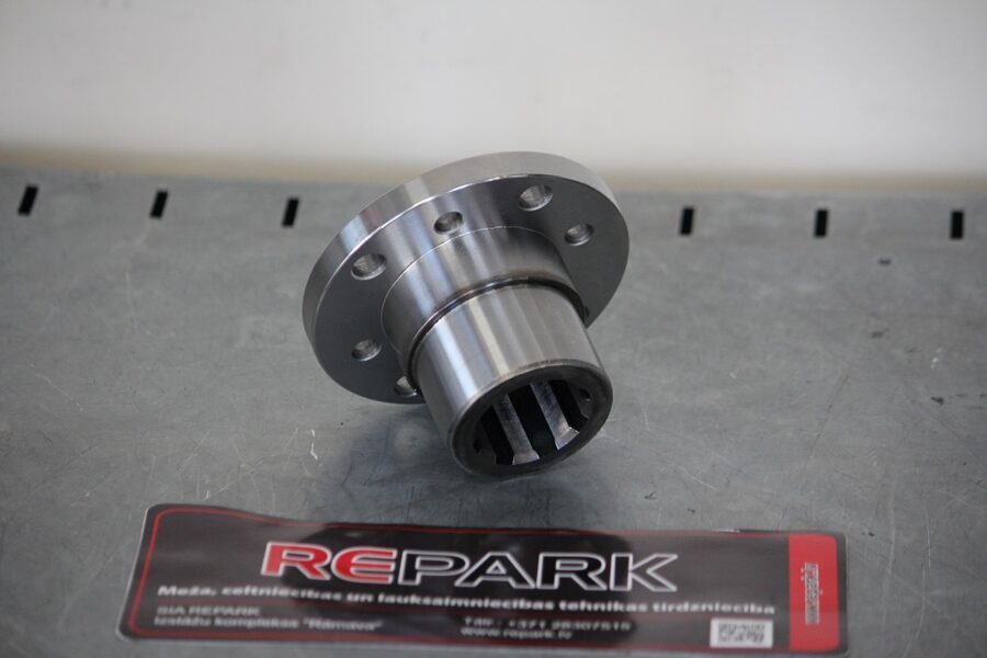 Adapteris sūkņa piedziņai SAE 1100